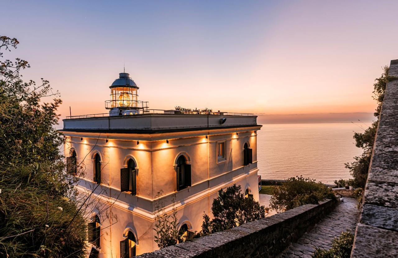 Faro Punta Imperatore Форио Экстерьер фото